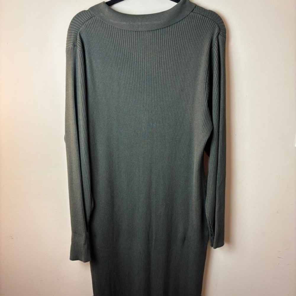 PrettyLittleThing Plus XXXL Olive Green Ribbed Knit Maxi Polo Dress Quarter Zip - Picture 3 of 16